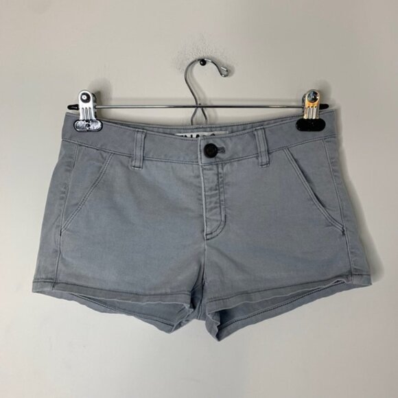 Aritzia Tna Shorts Cargo Khakis Light Gray Mid low rise Size 2 Y2K 2000s - Picture 6 of 15